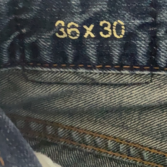 GAP Men's Dark Blue distressed Bootcut Jeans - Picture 11 of 12